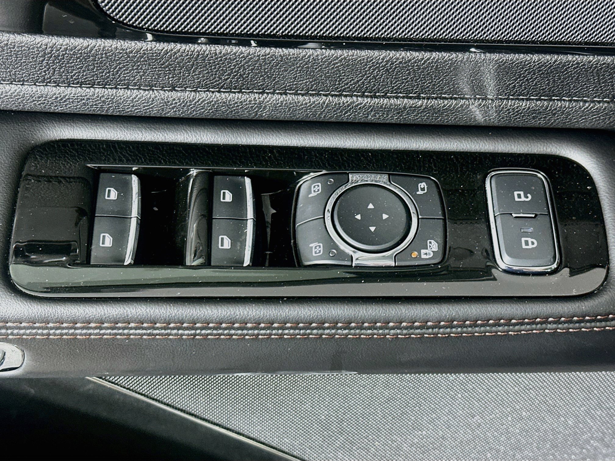 Used 2024 Lincoln Aviator Reserve w/ Equipment Group 201A AWD/4WD image 15