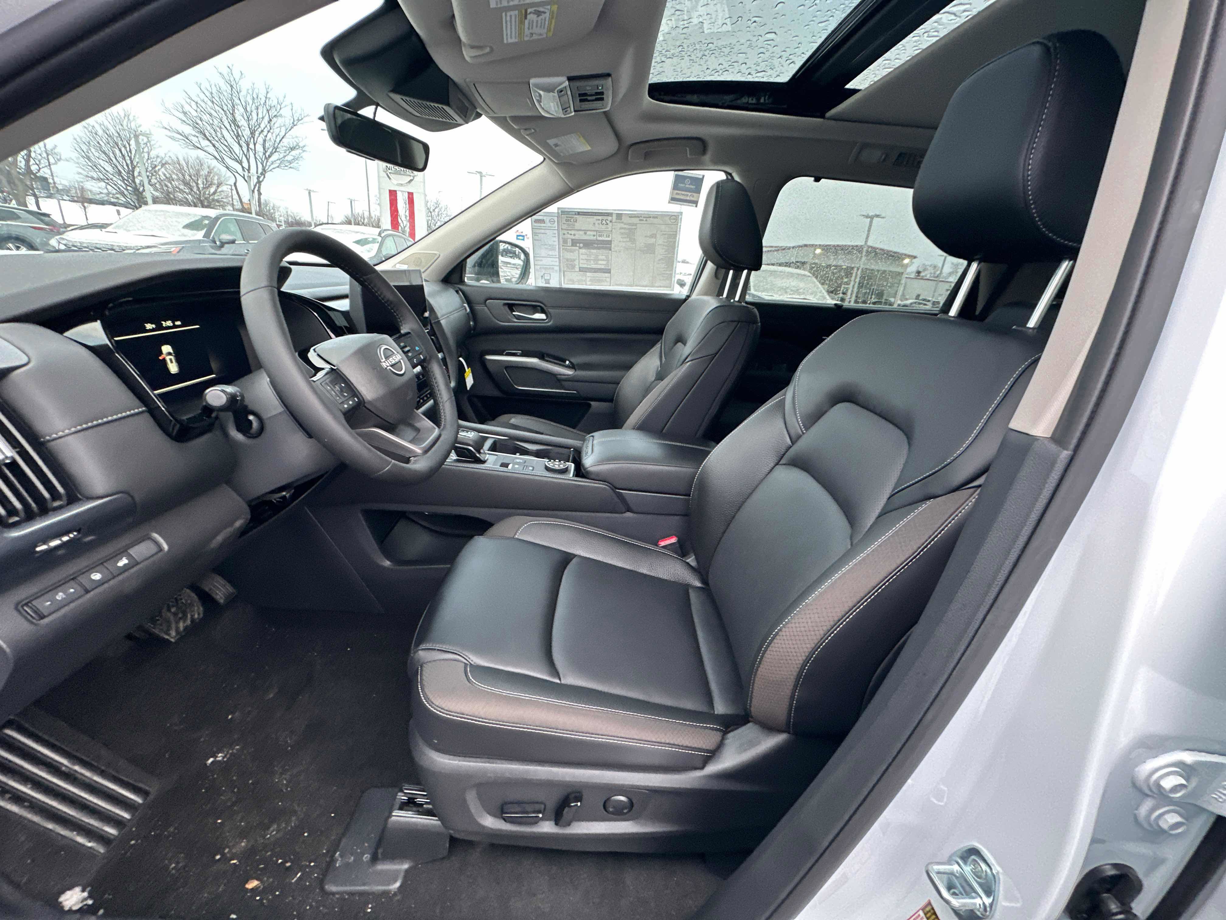 New 2026 Nissan Pathfinder SL w/ SL Premium Package image 24