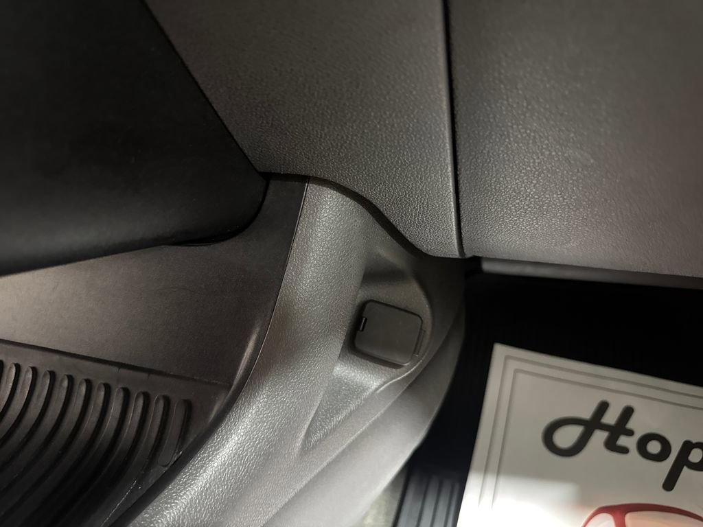Used 2013 Ford Edge SEL image 51