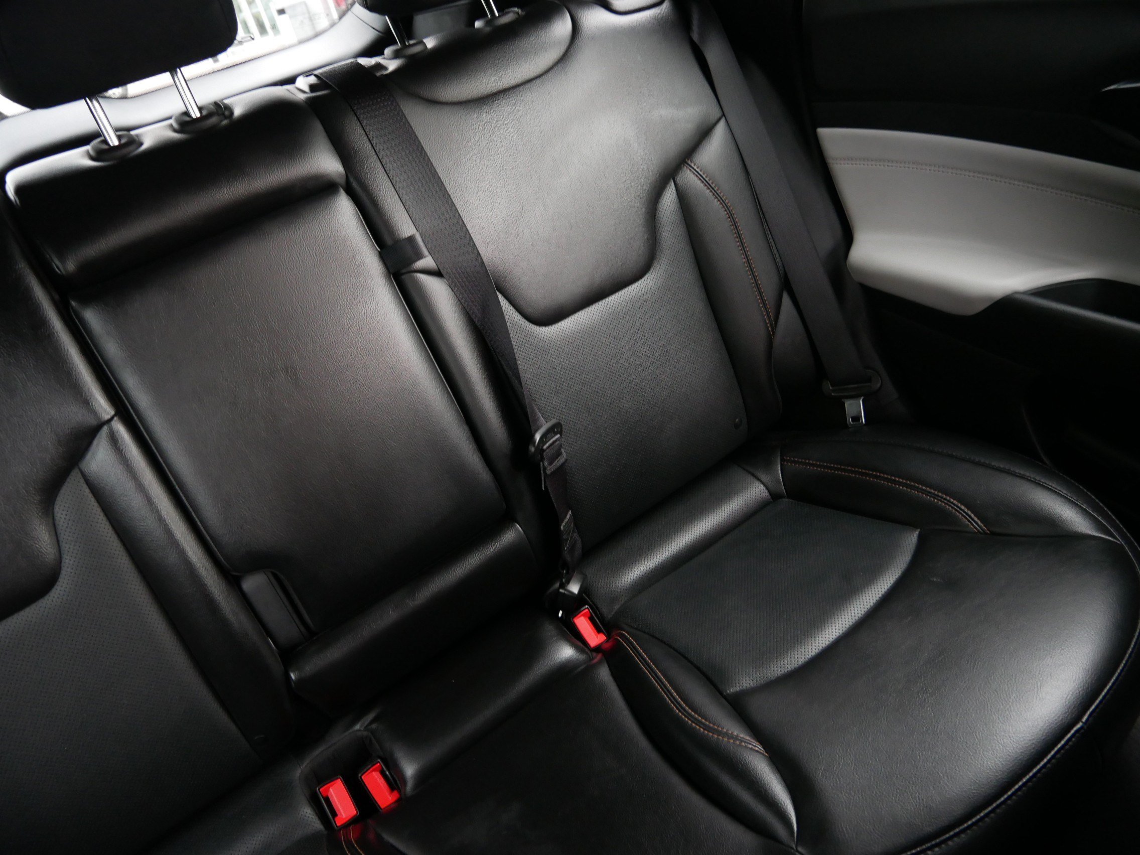 Used 2023 Jeep Compass Limited AWD/4WD image 14