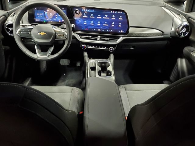 New 2026 Chevrolet Equinox EV LT FWD image 17