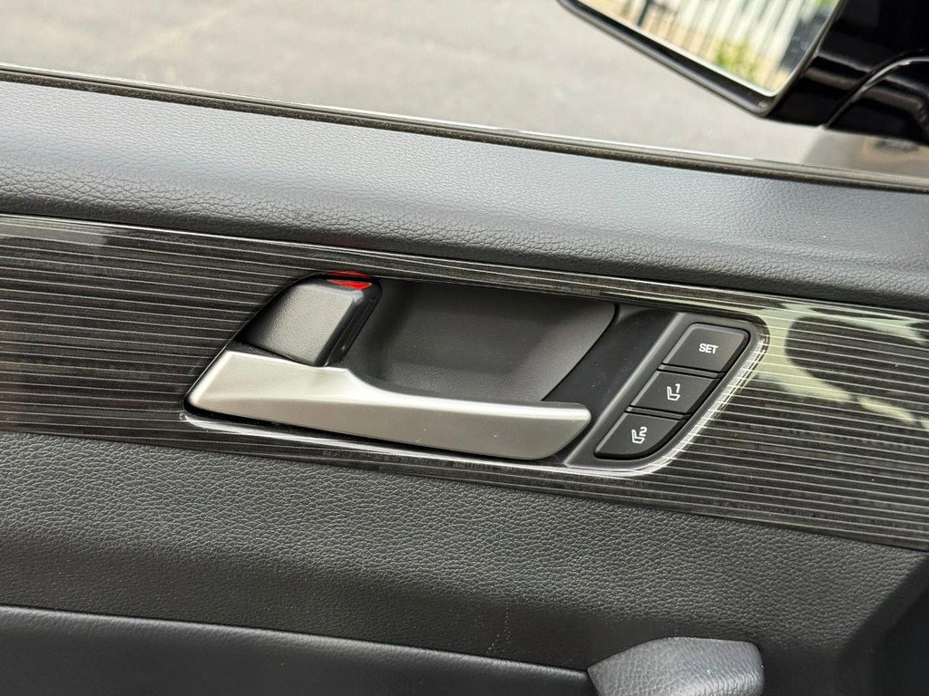 Used 2018 Hyundai Sonata Limited image 17