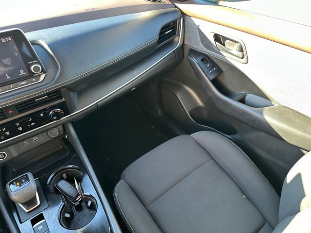 Used 2023 Nissan Rogue S image 20