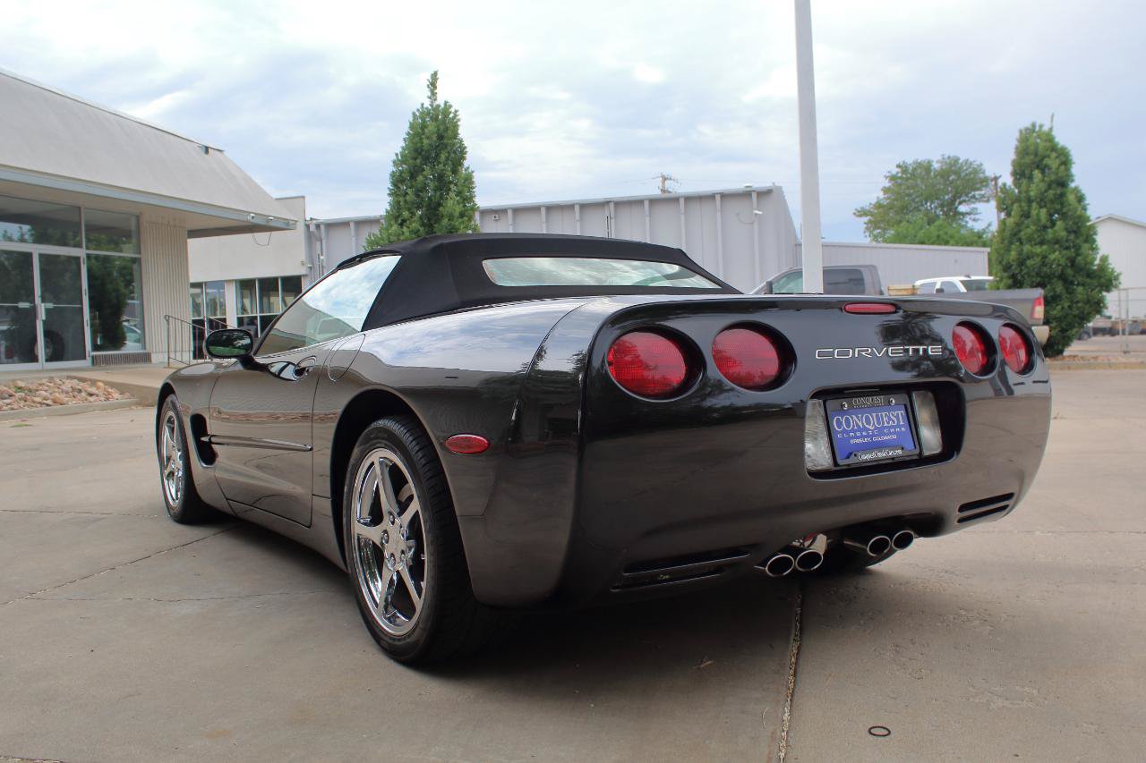 Used 2002 Chevrolet Corvette Convertible w/ Preferred Equipment Group2 RWD image 17