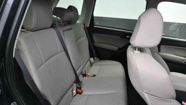 Used 2016 Subaru Forester 2.5i Limited AWD/4WD image 14