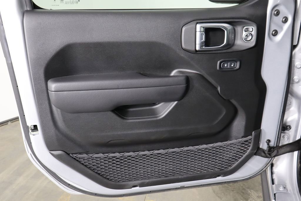 Used 2024 Jeep Wrangler Willys image 20