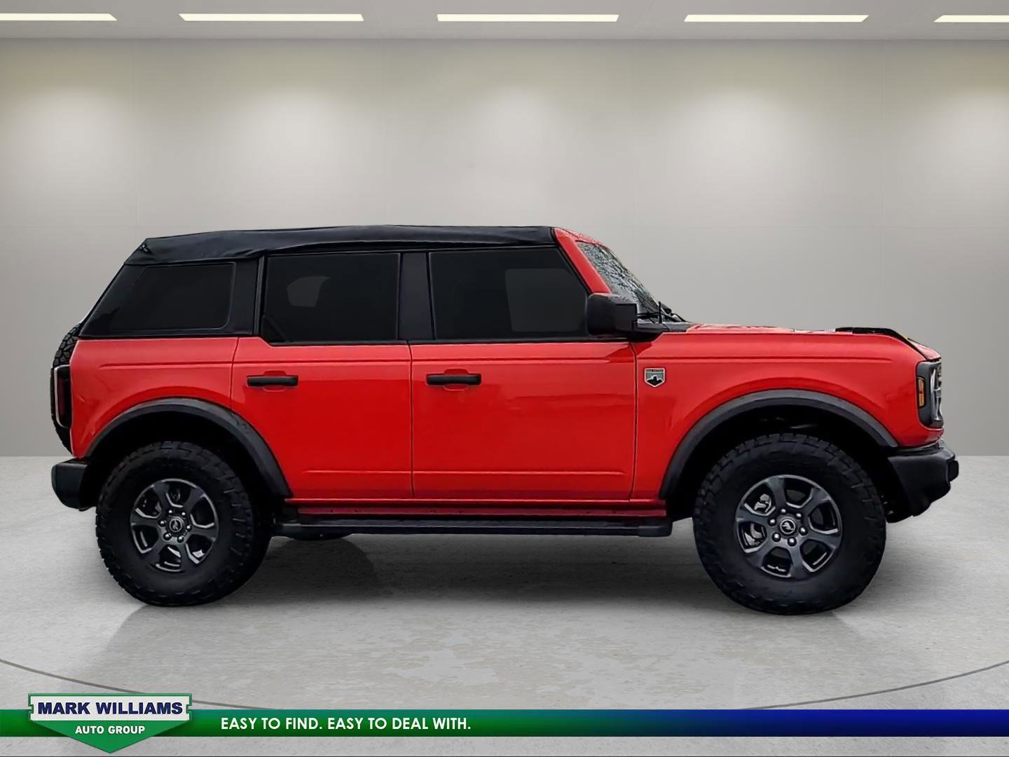 Used 2021 Ford Bronco Big Bend image 2