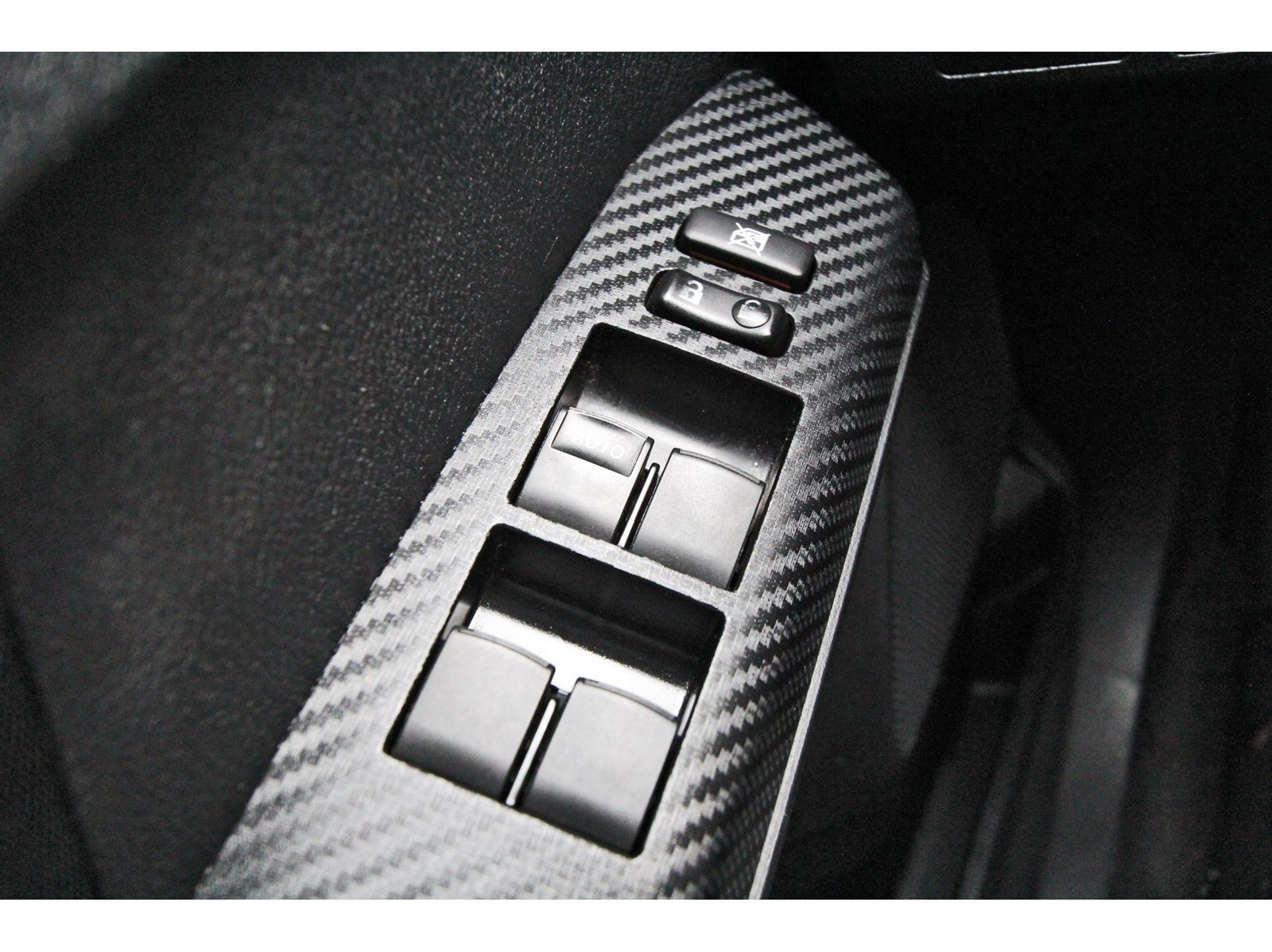 Used 2015 Toyota RAV4 LE FWD image 20