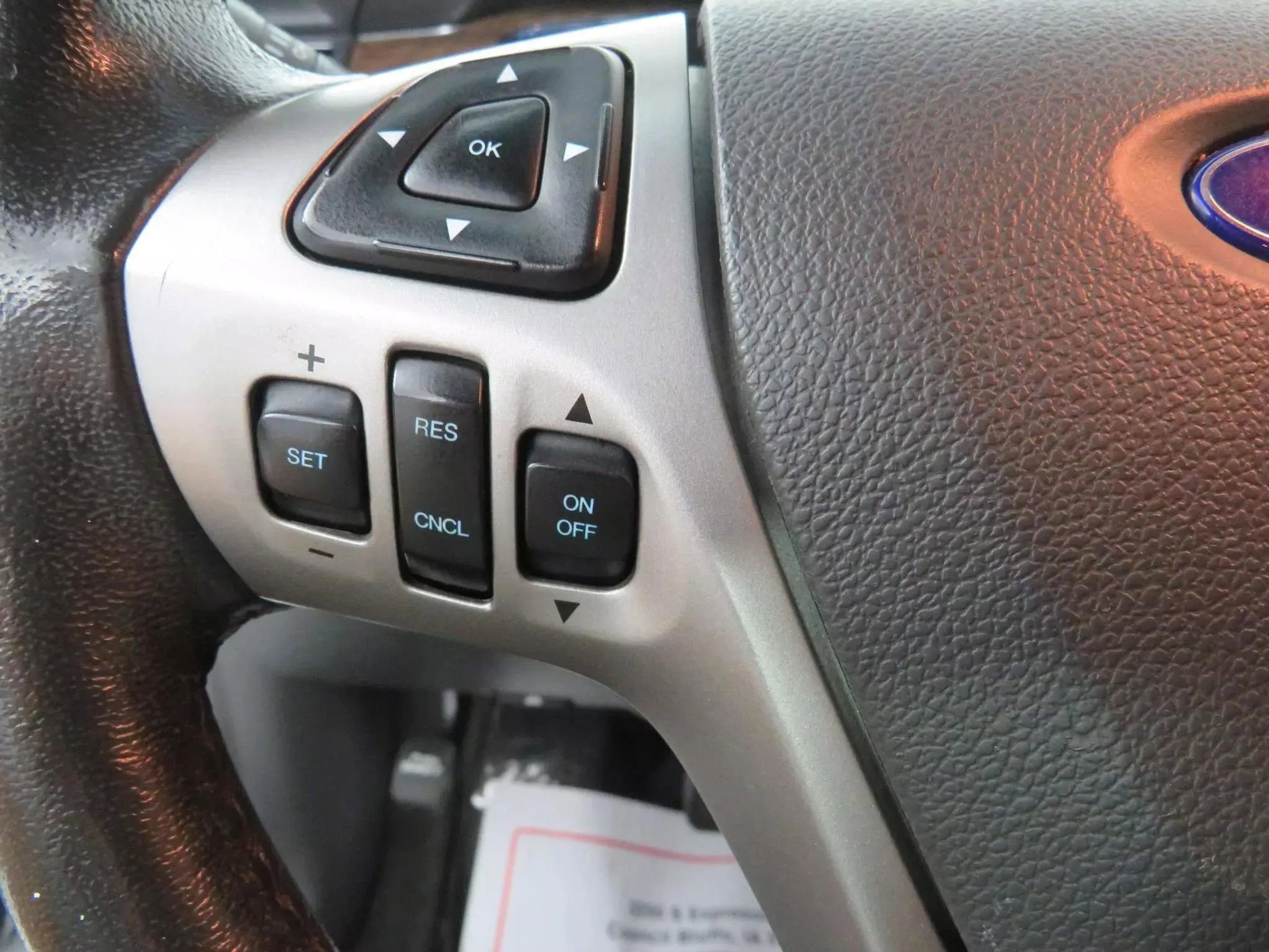 Used 2018 Ford Taurus Limited image 16