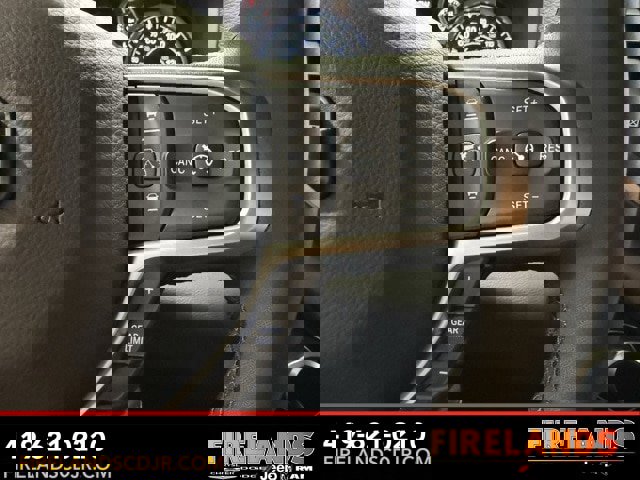 New 2026 RAM 1500 4x4 Crew Cab image 15