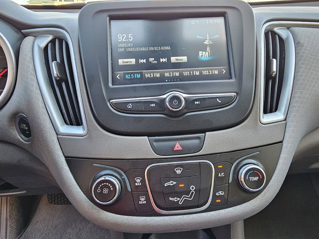 Used 2017 Chevrolet Malibu LS image 15