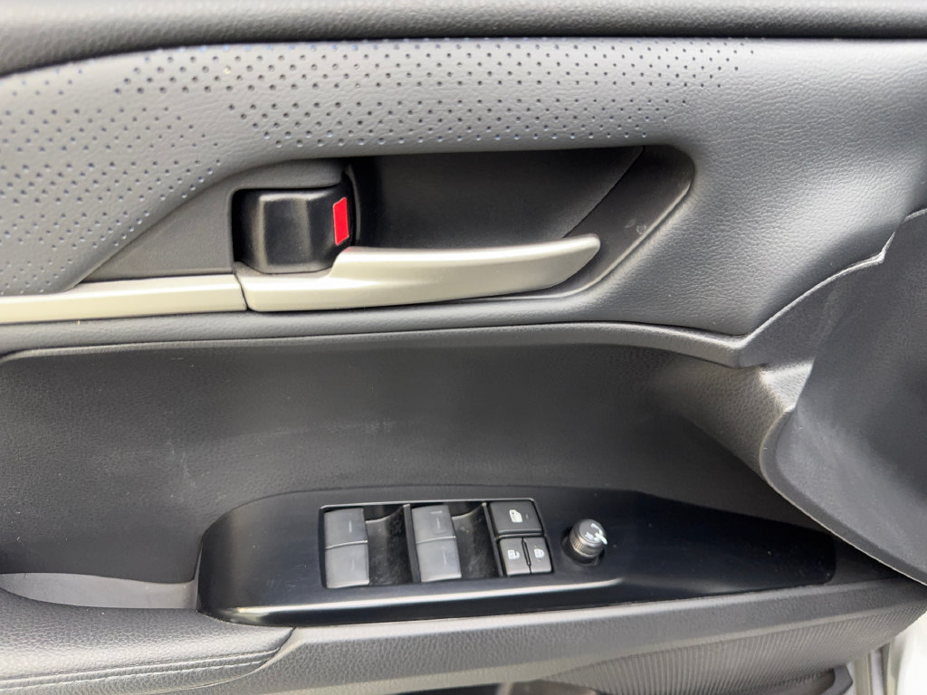 Used 2025 Toyota Camry XSE w/ Premium Package FWD image 34