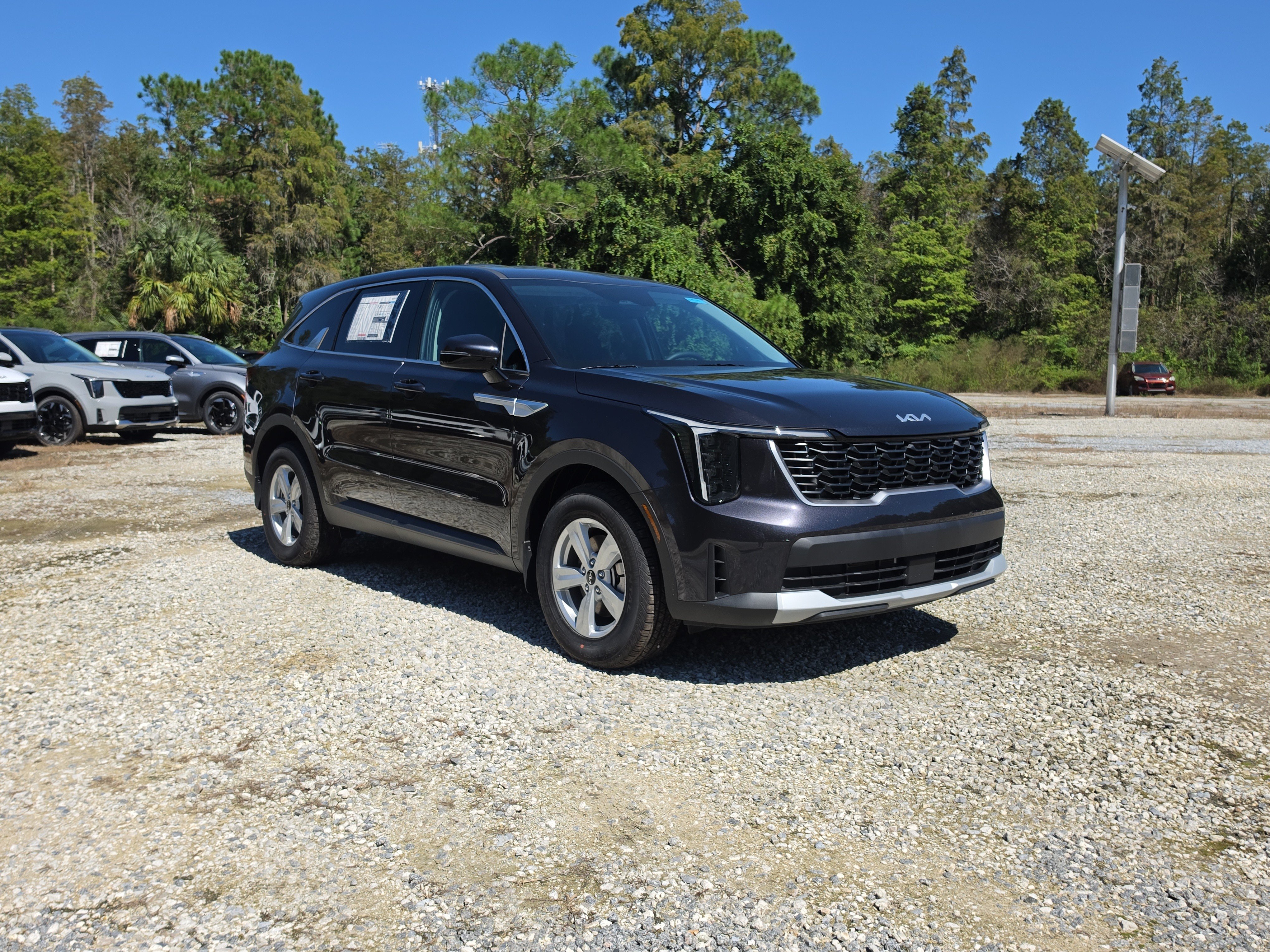 New 2026 Kia Sorento LX FWD image 2