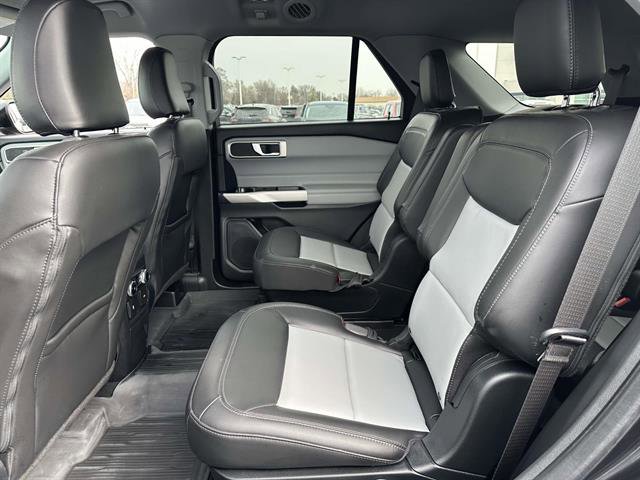Used 2023 Ford Explorer XLT w/ Equipment Group 202A image 12
