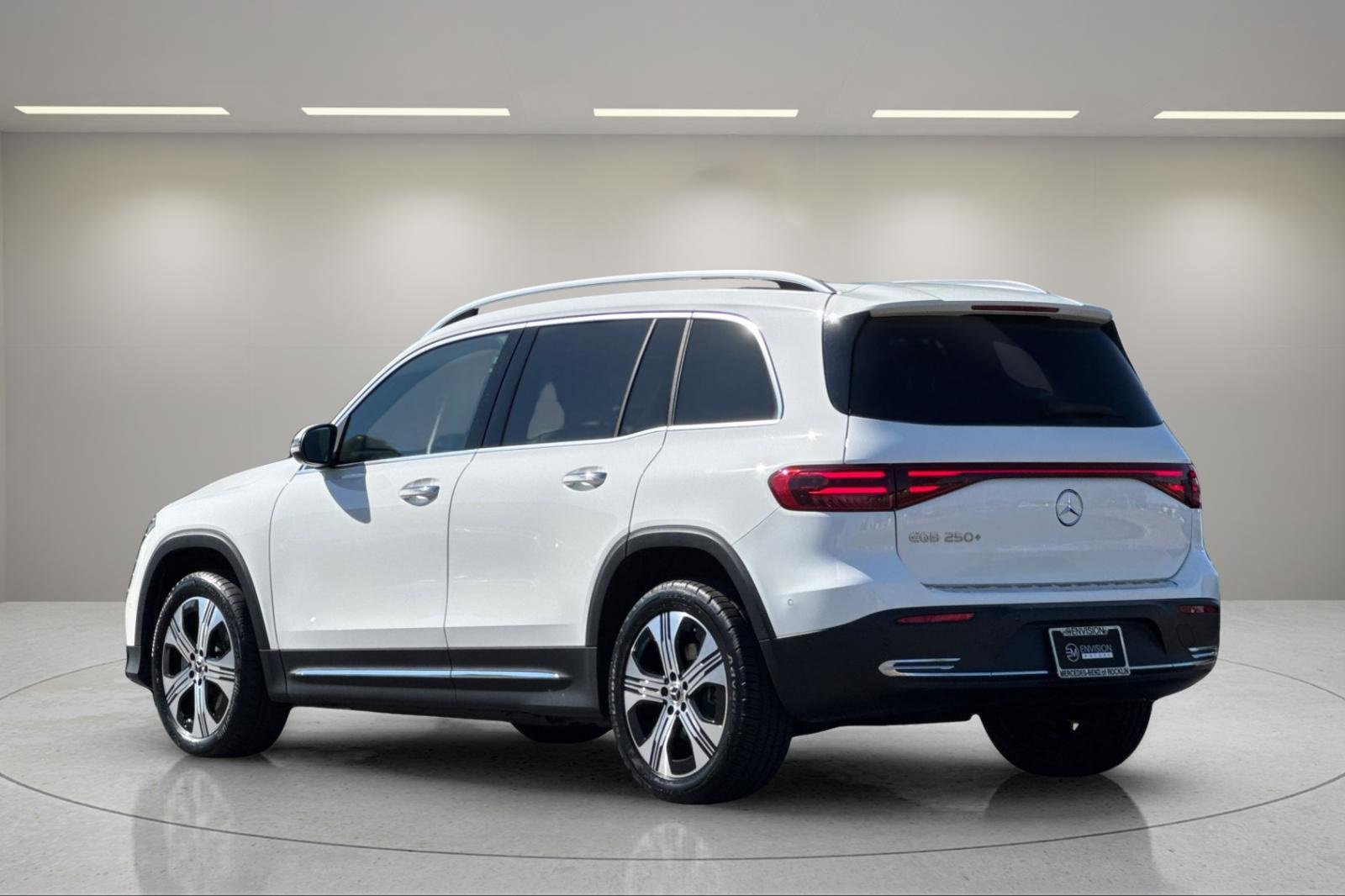 Used 2024 Mercedes-Benz EQB 250+ image 6