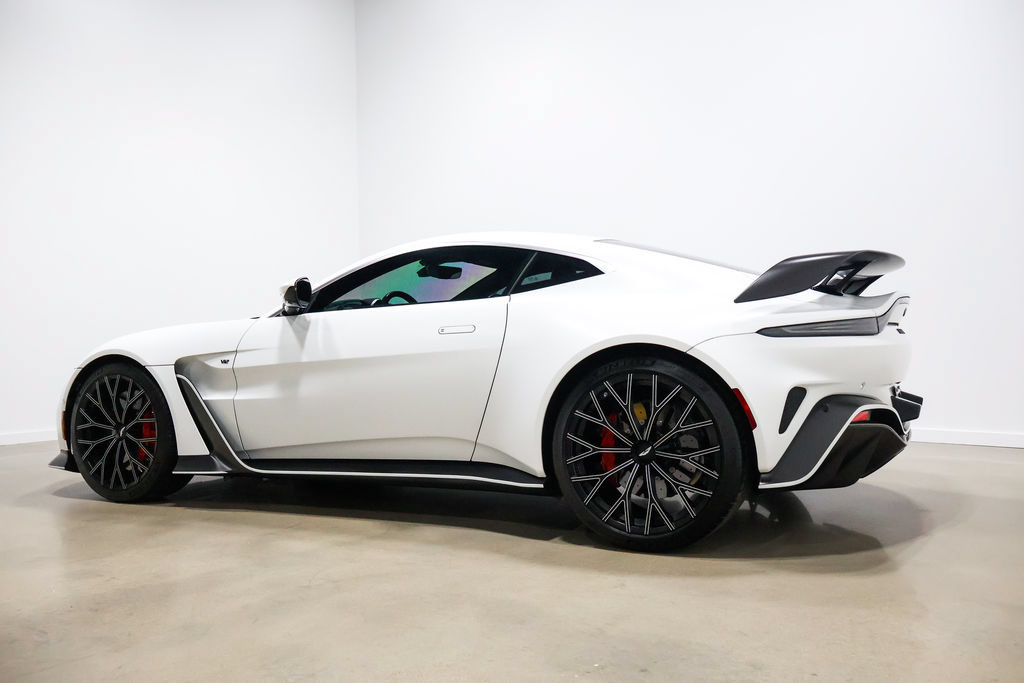 Used 2023 Aston Martin V12 Vantage RWD image 15