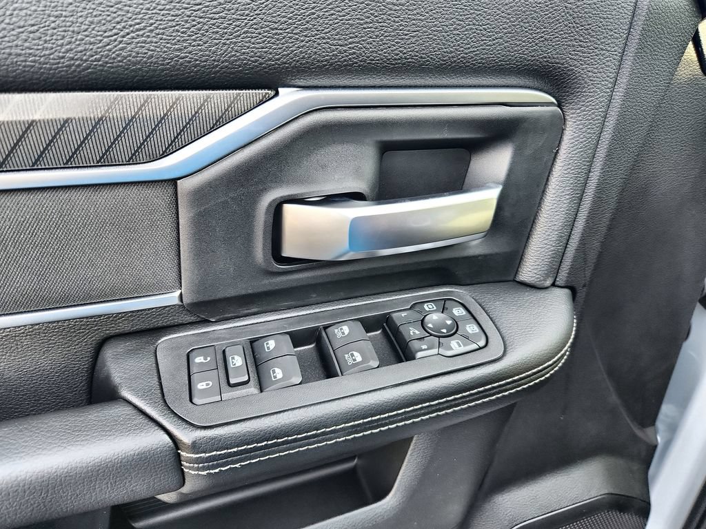 New 2026 RAM 3500 Big Horn AWD/4WD image 12