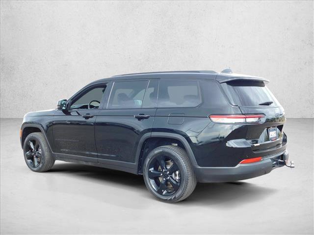 Used 2025 Jeep Grand Cherokee L Limited w/ Black Appearance Package AWD/4WD image 14