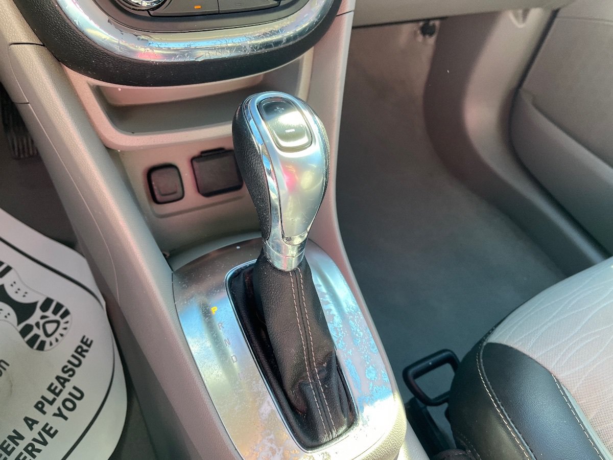 Used 2015 Buick Encore FWD image 16