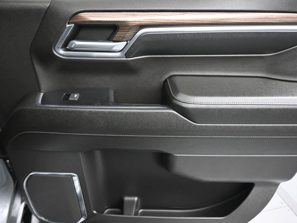 Used 2024 Chevrolet Silverado 1500 LT Trail Boss w/ Convenience Package II image 44