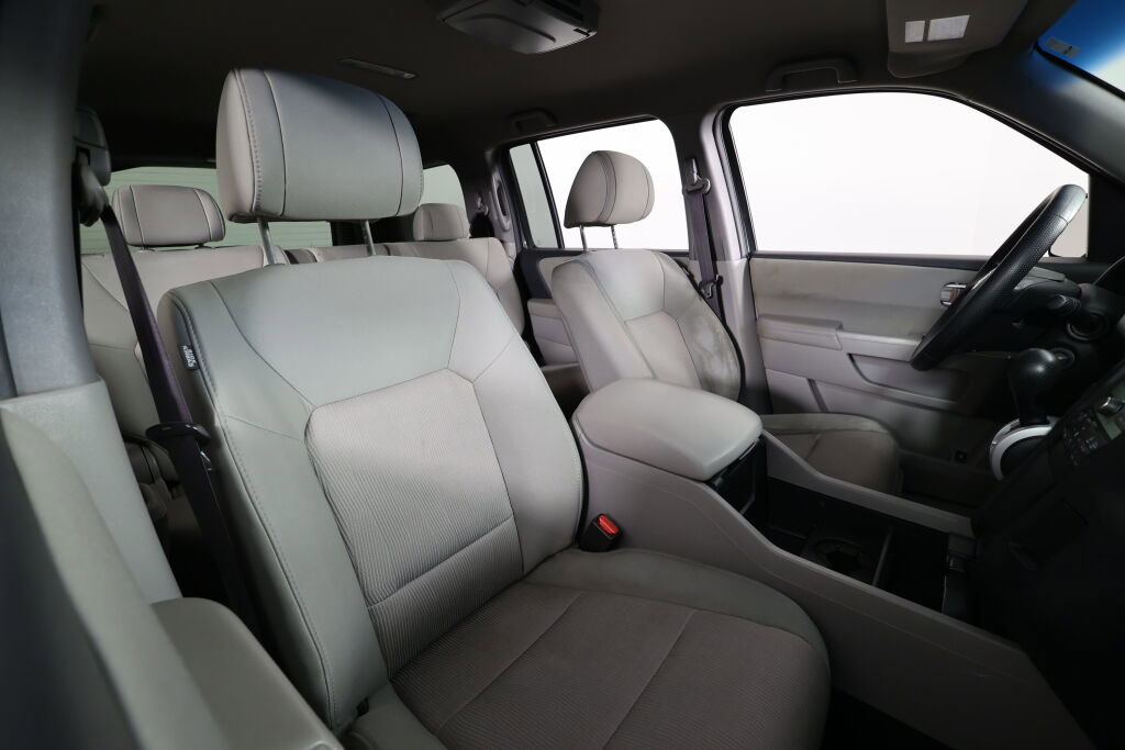 Used 2011 Honda Pilot EX image 25