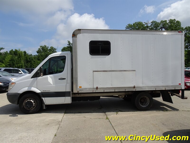 Used 2007 Dodge Sprinter 3500 RWD image 10