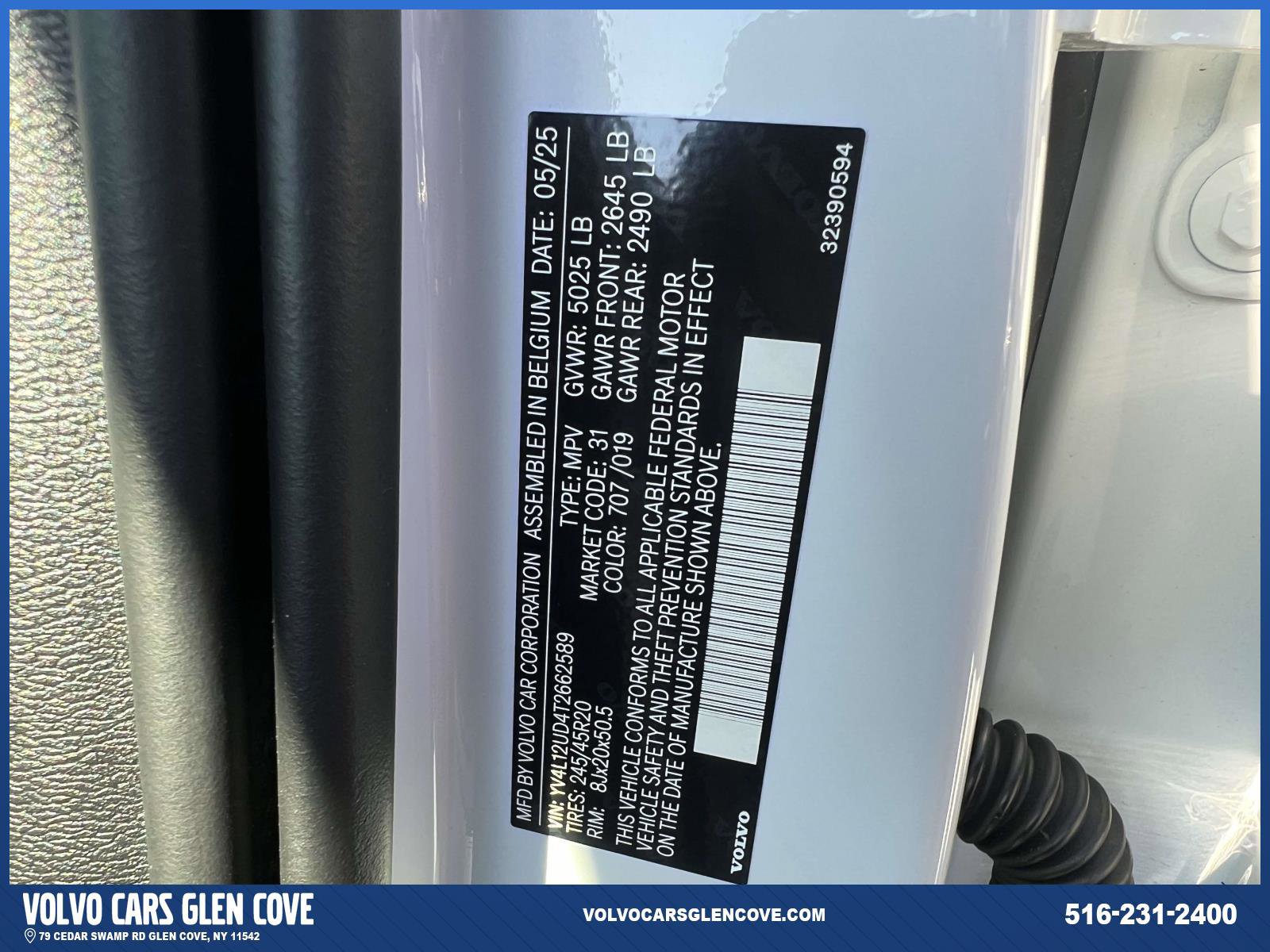 Used 2026 Volvo XC40 B5 Ultra w/ Climate Package image 18