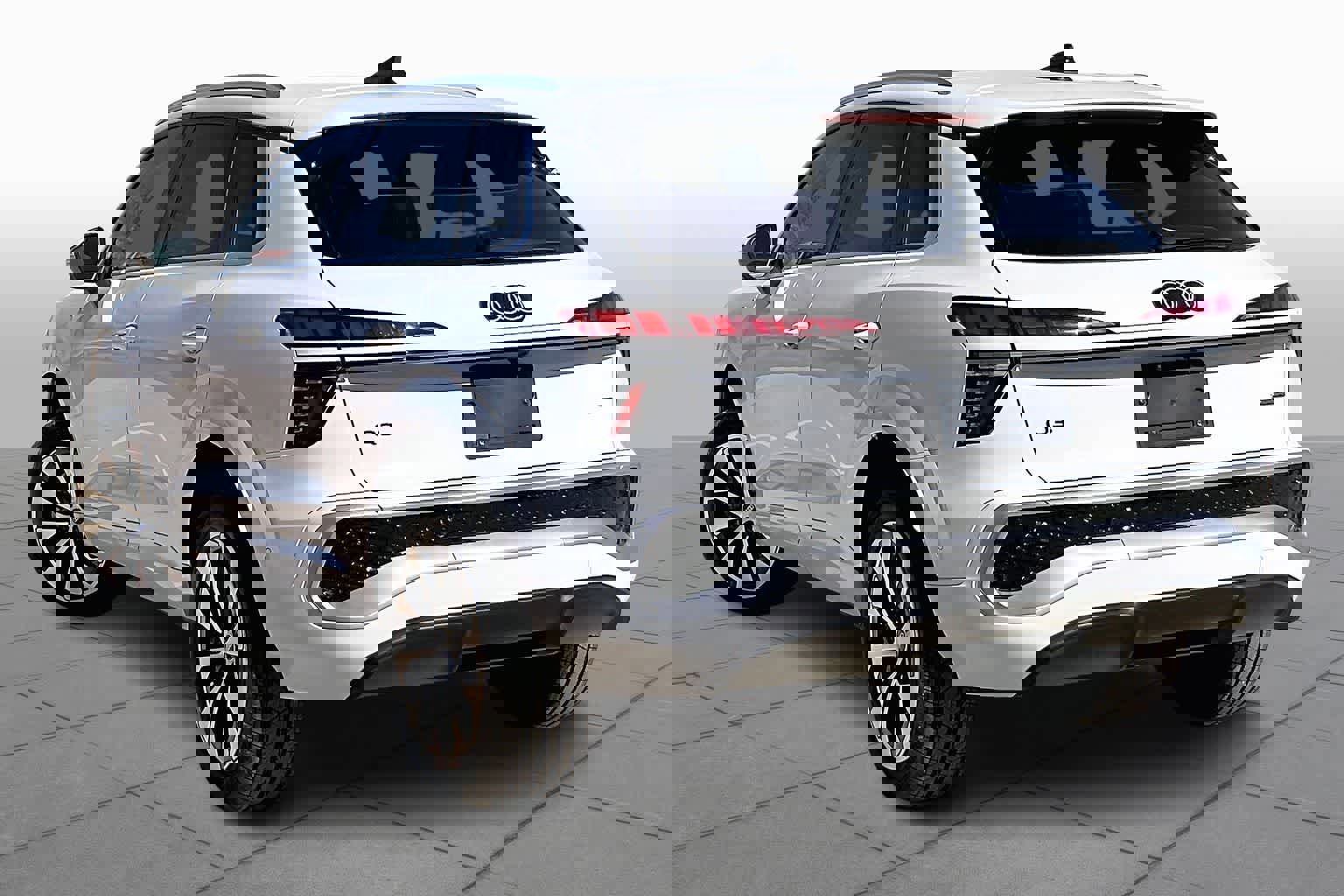 New 2026 Audi Q3 quattro 2.0T image 12