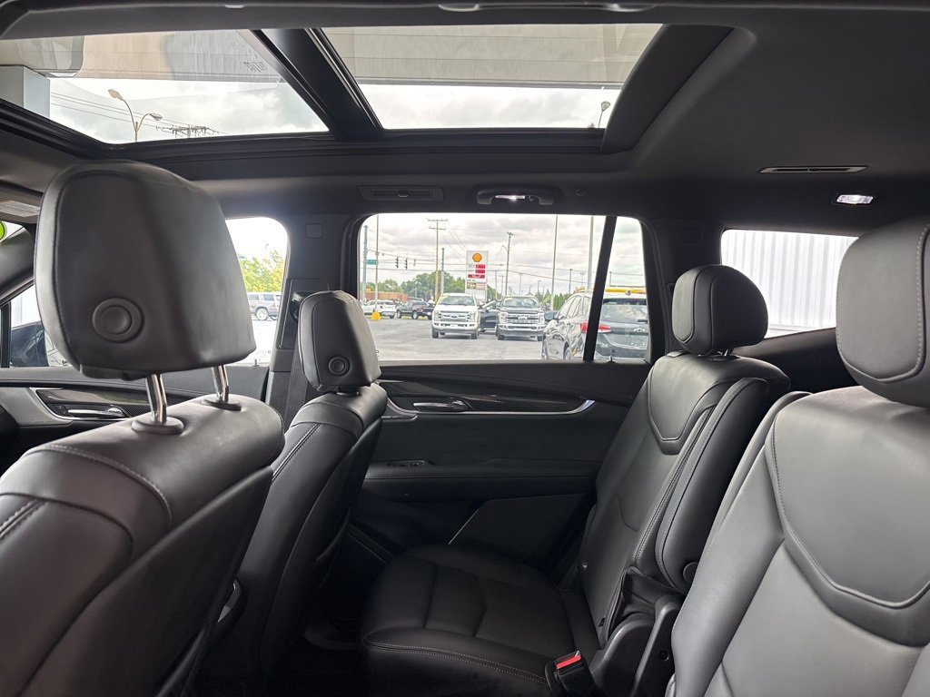Used 2025 Cadillac XT6 Sport image 26