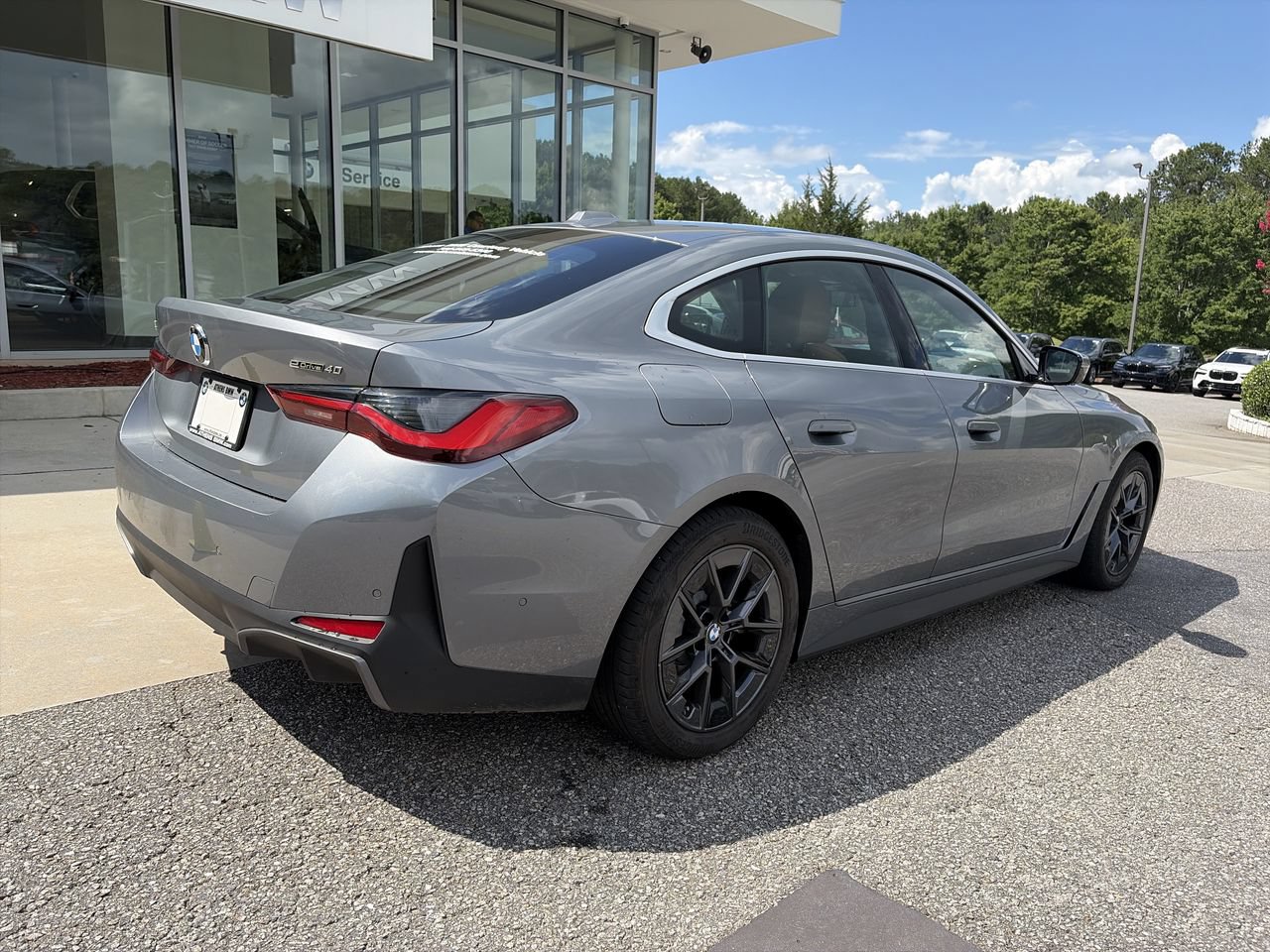 Used 2026 BMW i4 eDrive40 w/ Premium Package RWD image 8