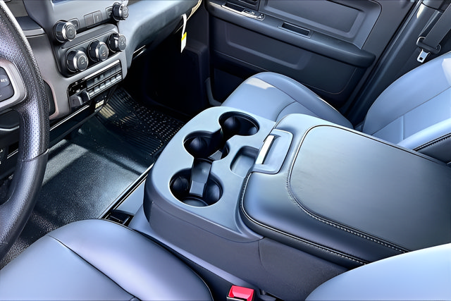 New 2024 RAM 5500 Tradesman w/ Chrome Appearance Group AWD/4WD image 10