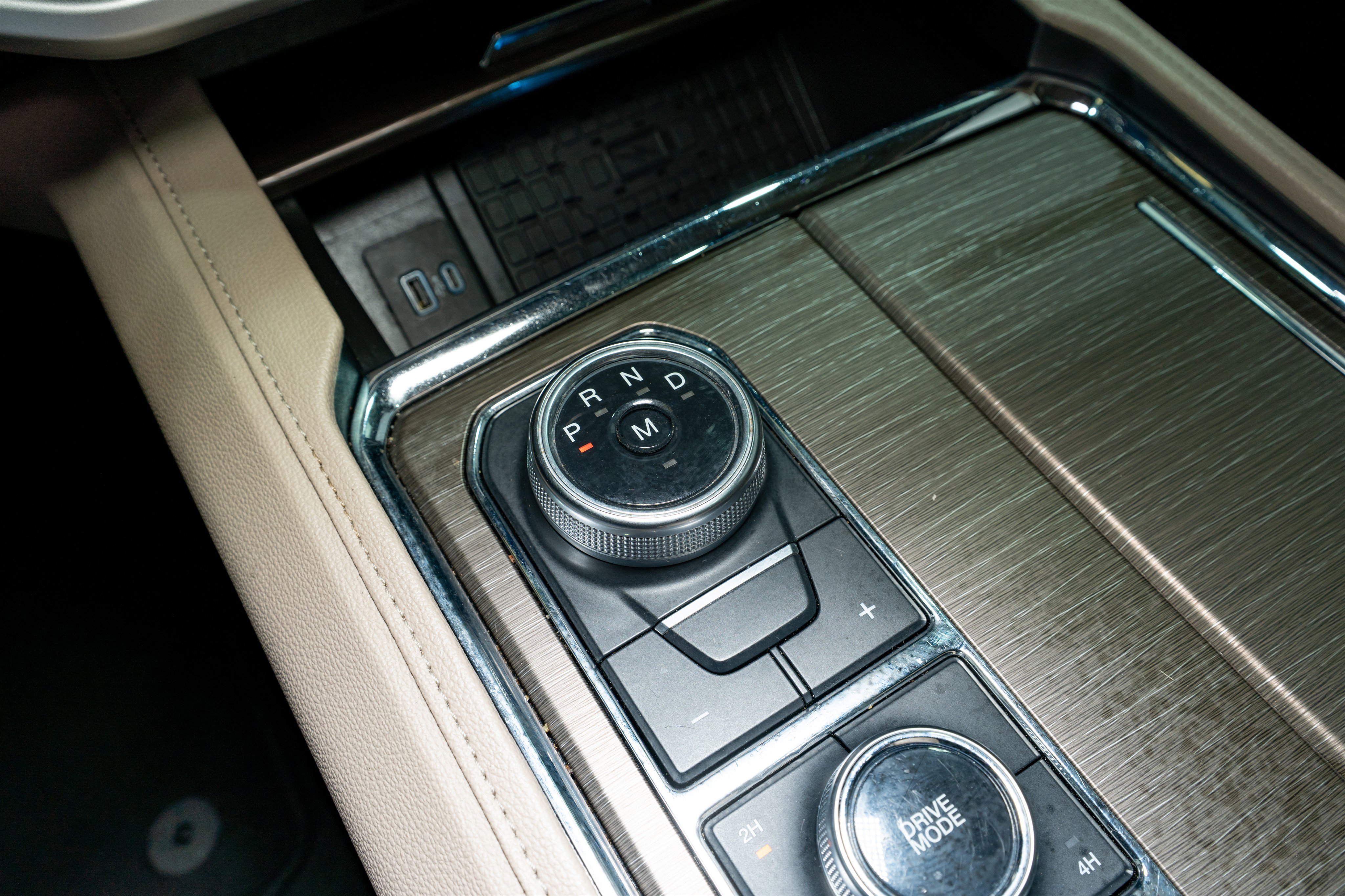 Used 2024 Ford Expedition Max Limited image 26