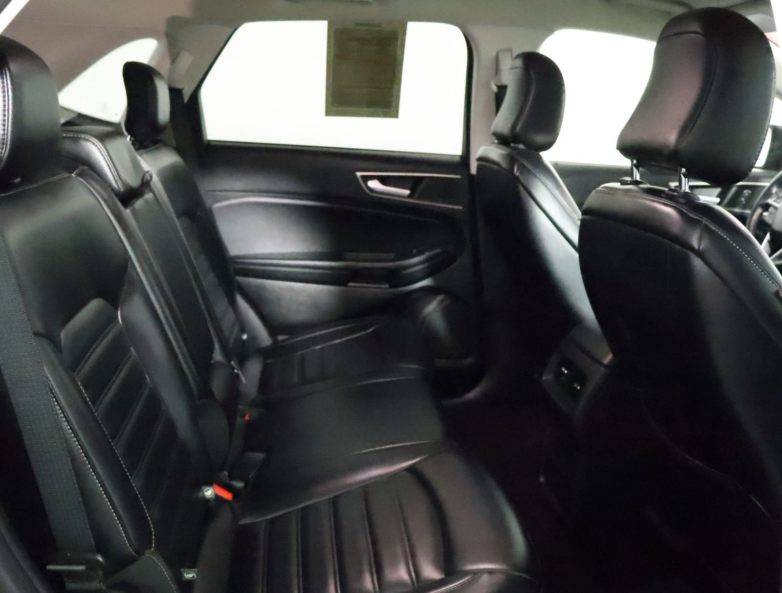 Used 2023 Ford Edge SEL image 45