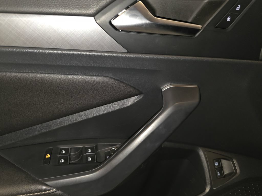 Used 2023 Volkswagen Jetta SE FWD image 24