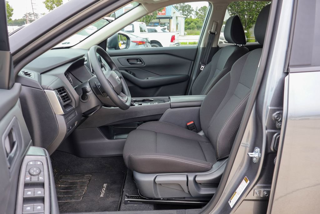 Certified 2026 Nissan Rogue S FWD image 7