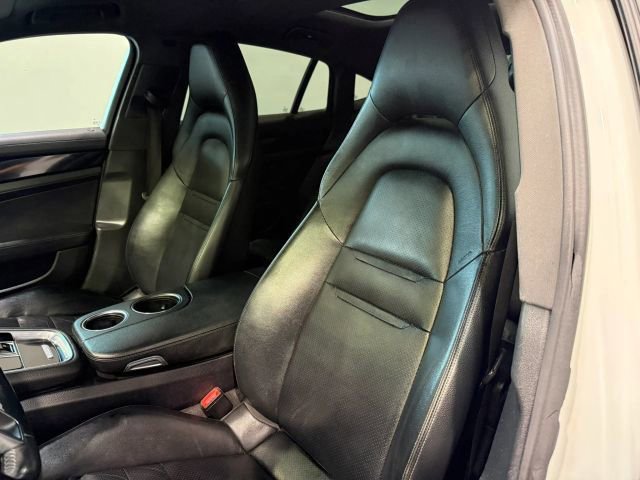 Used 2017 Porsche Panamera 4 image 23