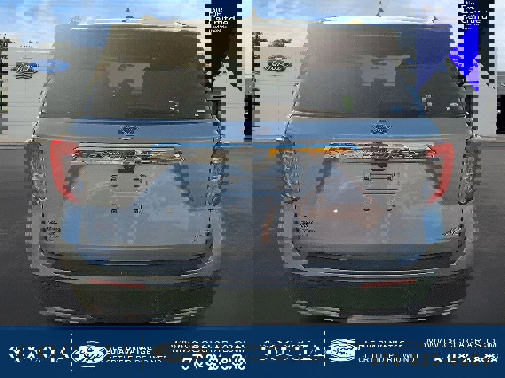 Certified 2022 Ford Explorer XLT w/ Equipment Group 202A image 5