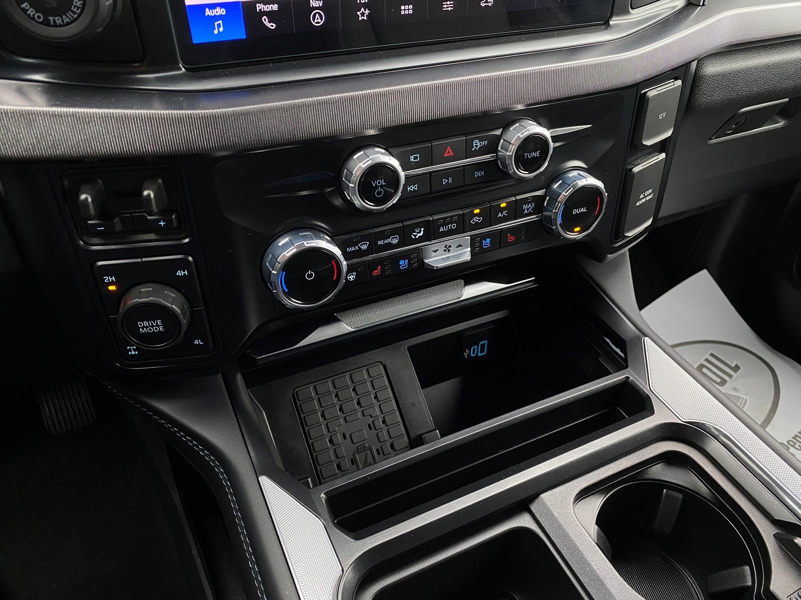 Used 2025 Ford F250 Platinum w/ FX4 Off-Road Package image 18