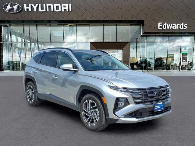 Certified 2025 Hyundai Tucson Limited AWD/4WD image 3