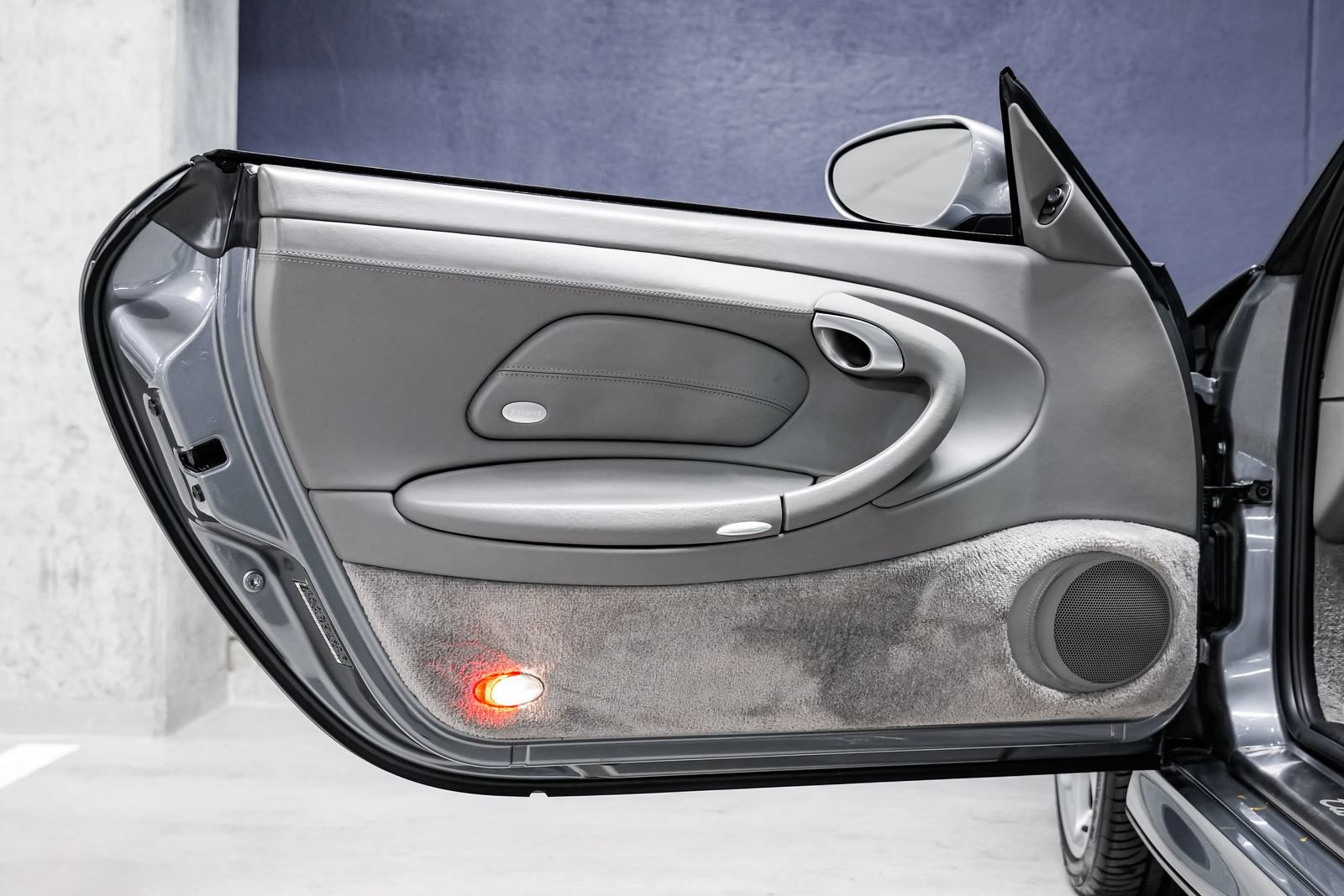 Used 2001 Porsche 911 Turbo AWD/4WD image 31