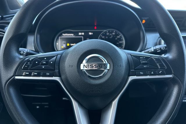 Used 2018 Nissan Kicks SV image 25