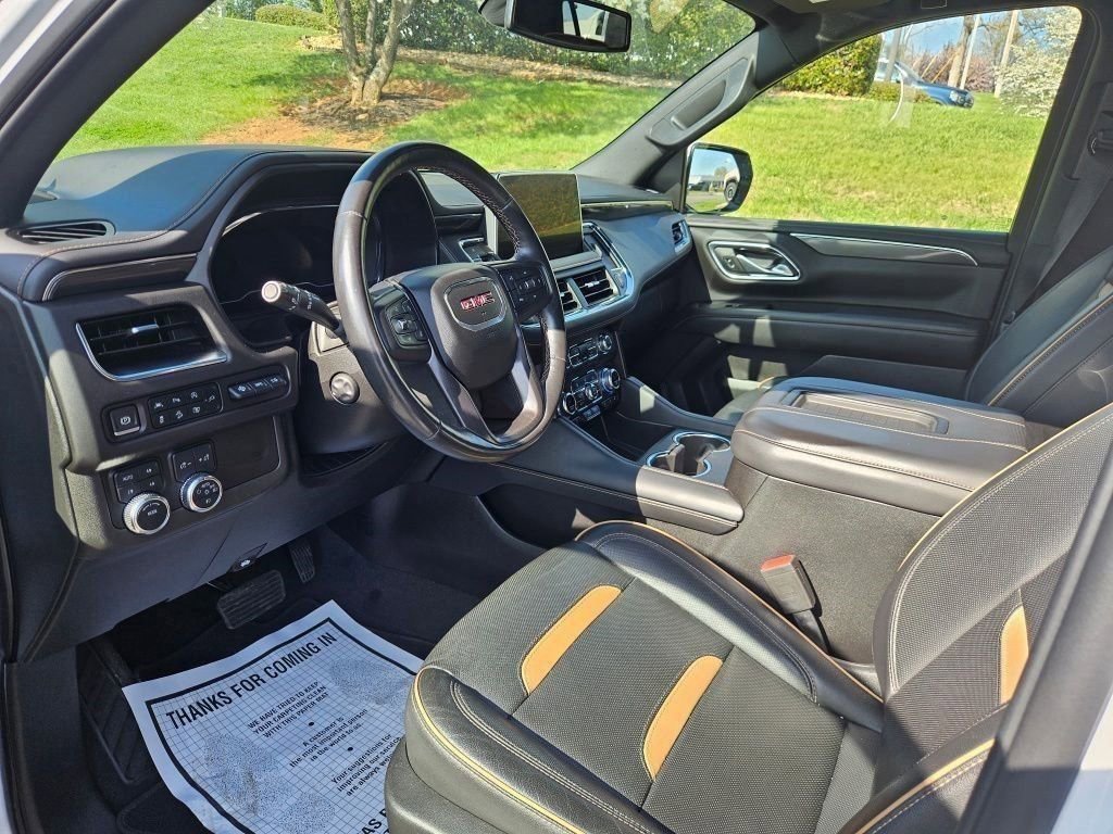 Used 2022 GMC Yukon AT4 w/ Technology Package image 9