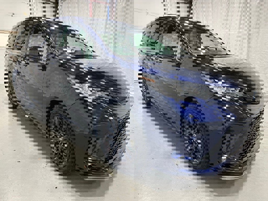 Used 2025 Toyota Sienna XSE