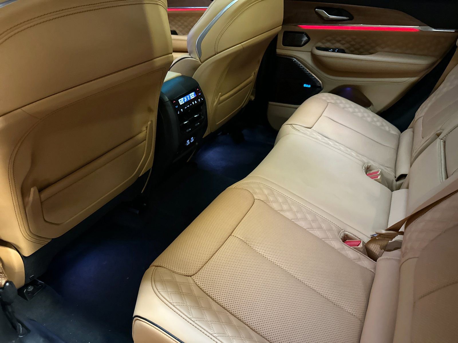 New 2025 Jeep Grand Cherokee Summit image 11