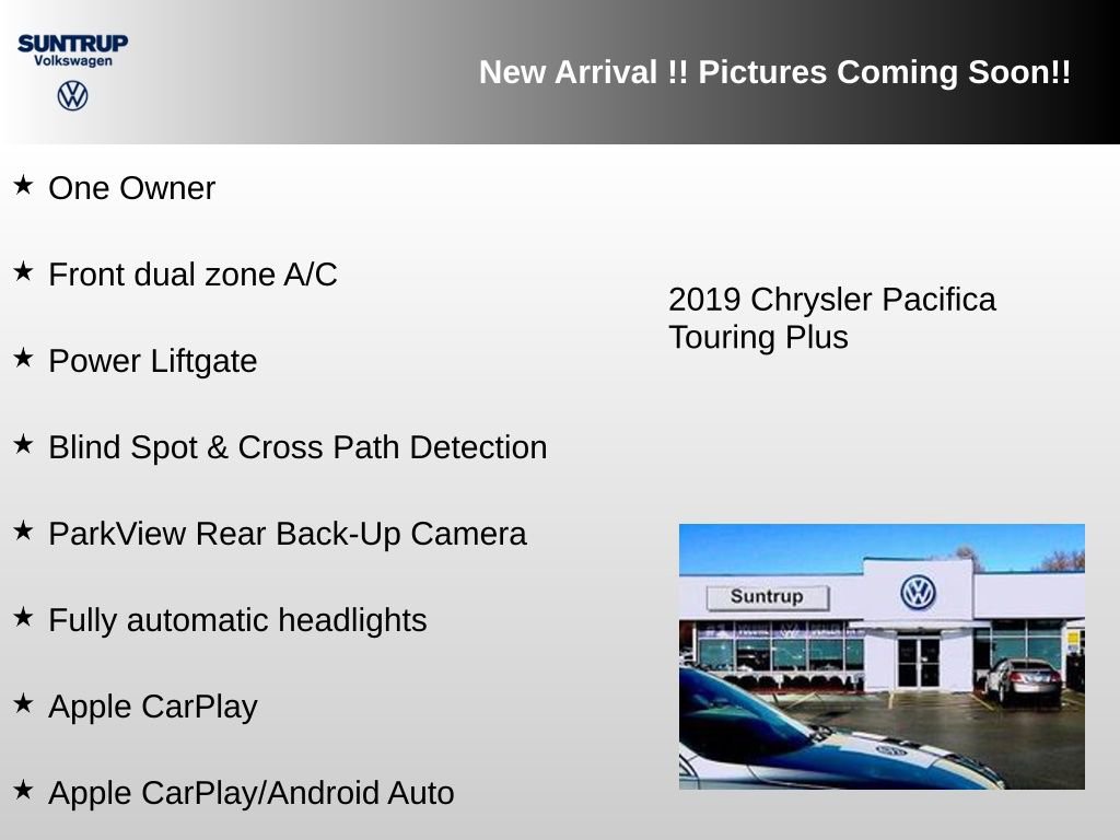 Used 2019 Chrysler Pacifica Touring Plus image 3
