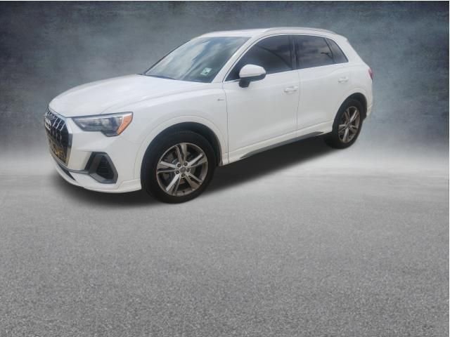 Used 2020 Audi Q3 2.0T Premium w/ Convenience Package AWD/4WD image 5