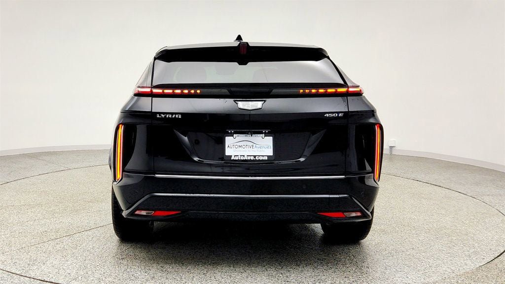 Used 2024 Cadillac Lyriq Luxury RWD image 6