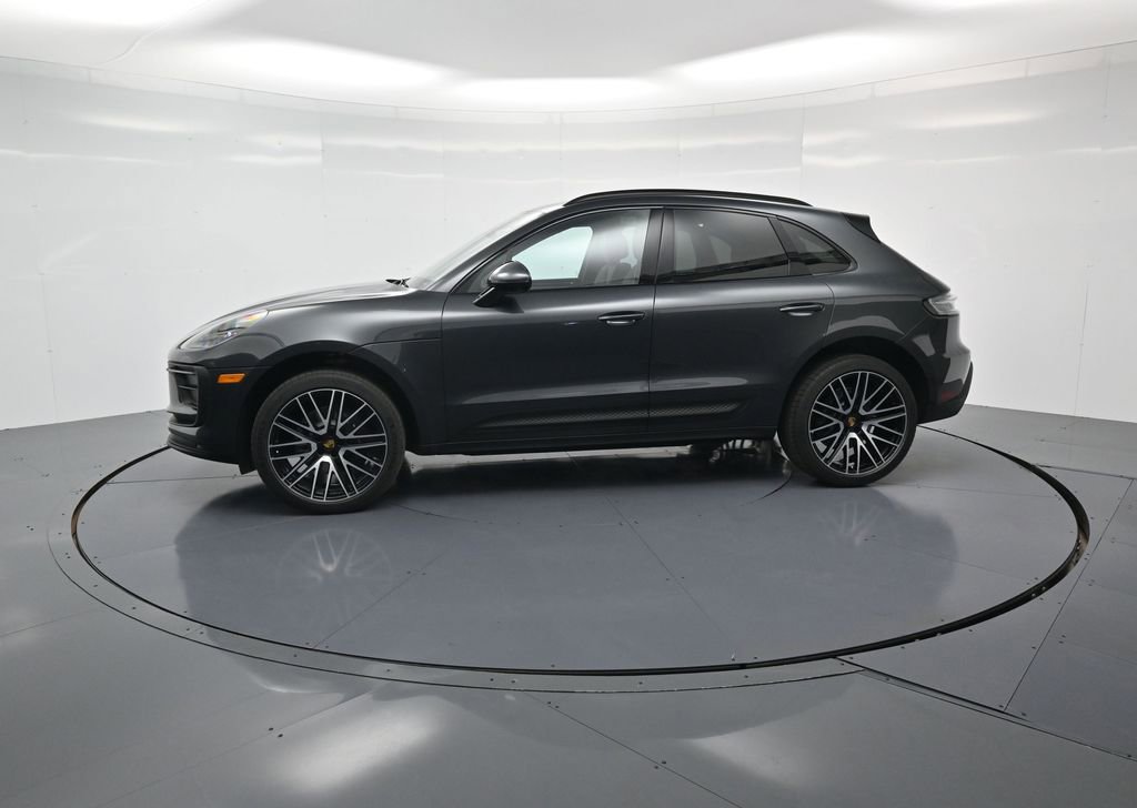 Certified 2026 Porsche Macan image 2