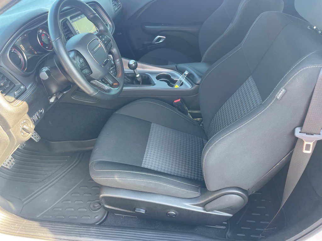 Used 2023 Dodge Challenger R/T image 10