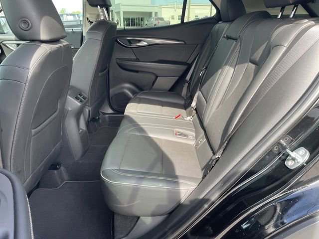 Used 2023 Buick Envision Essence image 21